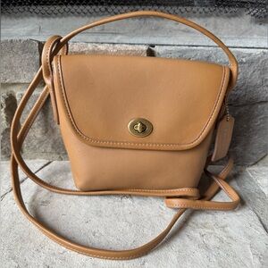 Coach Turnlock Flare Pouch Crossbody in Tan No. 2905